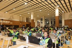 <b>外校同仁们沟通交换、扬长避短</b>