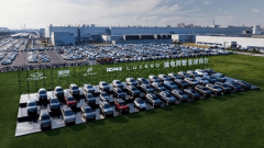 <b>瑞对于AI全力投入</b>